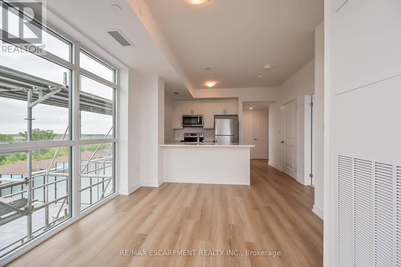 Hamilton (waterdown), ON L8B2A6,470 DUNDAS ST East #611