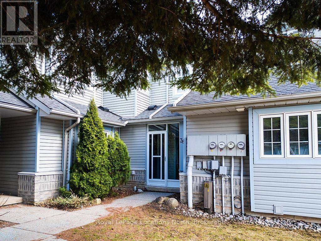 Blue Mountains, ON L9Y0N9,146 Settlers WAY #38