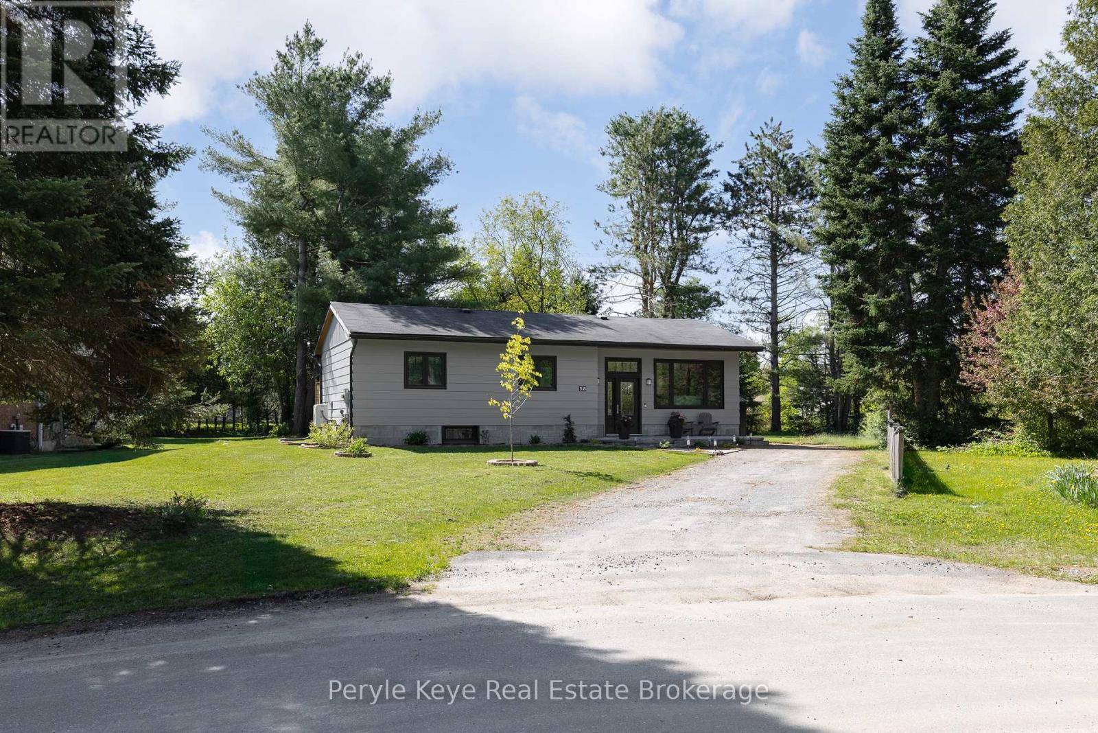 Bracebridge (monck (bracebridge)), ON P1L1C5,38 ANDREA DRIVE