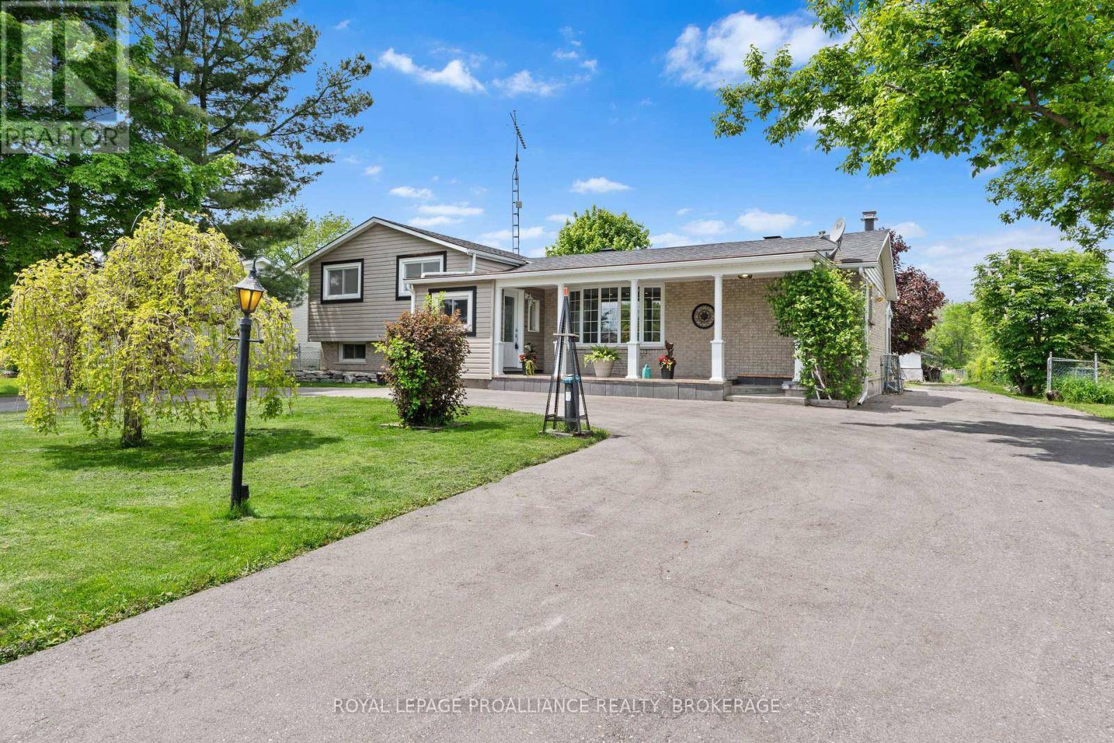 Kingston (city North Of 401), ON K0H1S0,2069 COLE HILL ROAD