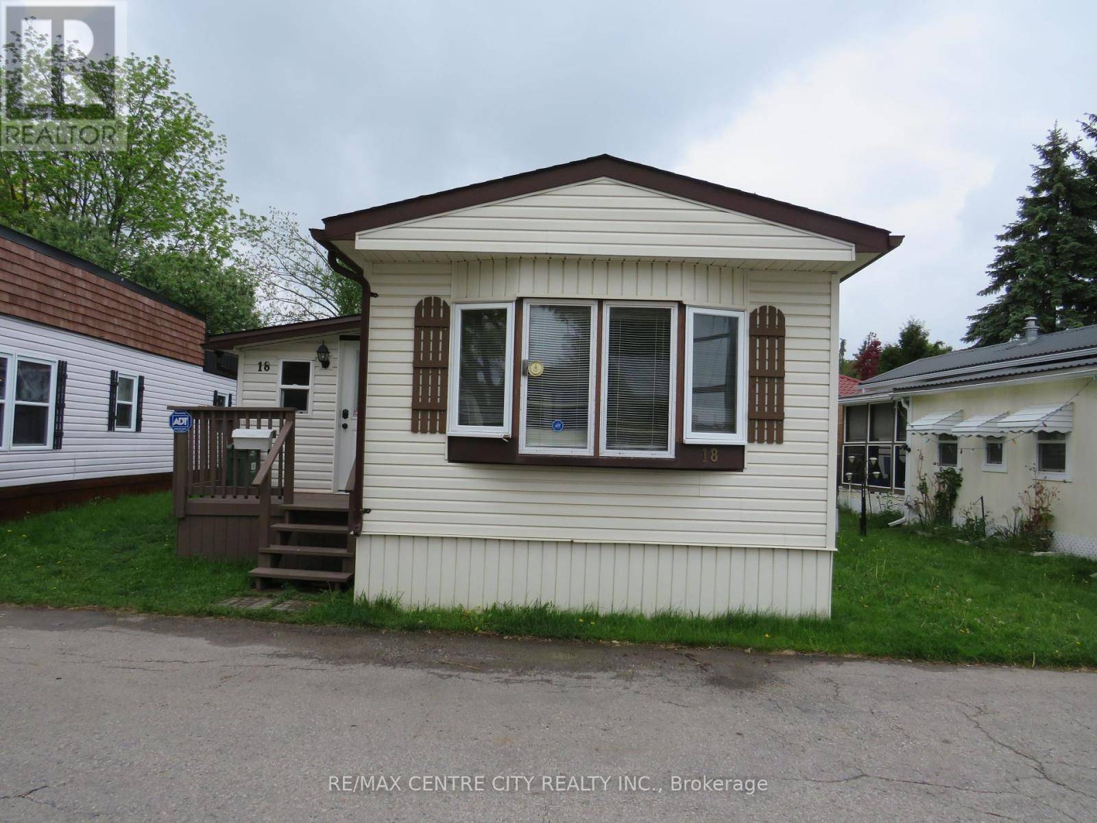 London East (east I), ON N5V1H3,2189 Dundas ST East #18