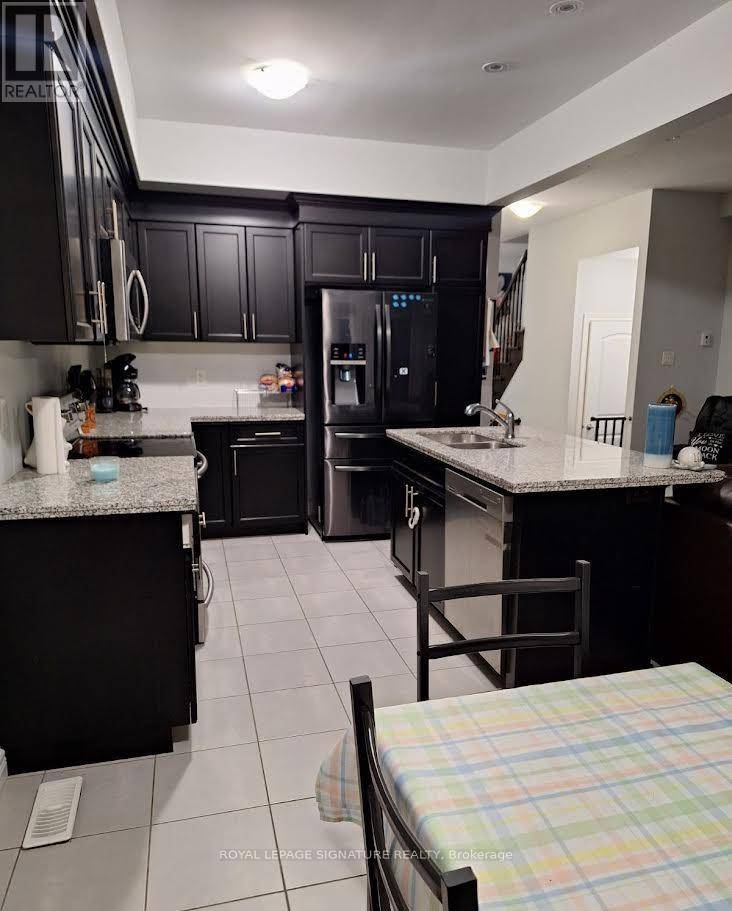 Hamilton (stoney Creek), ON L8E0J4,98 Shoreview PL #4