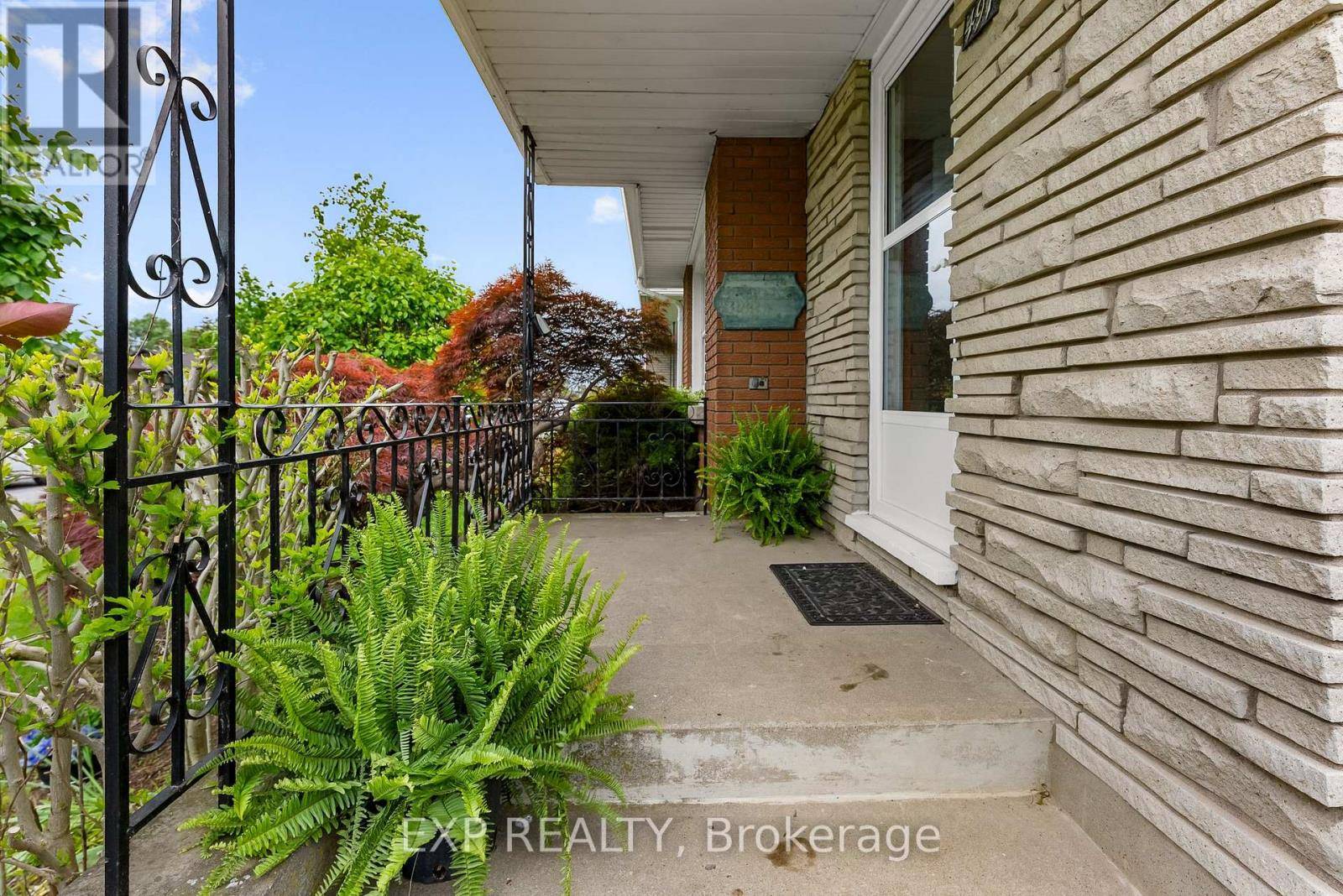 Port Colborne (sugarloaf), ON L3K2P9,497 SUGARLOAF STREET