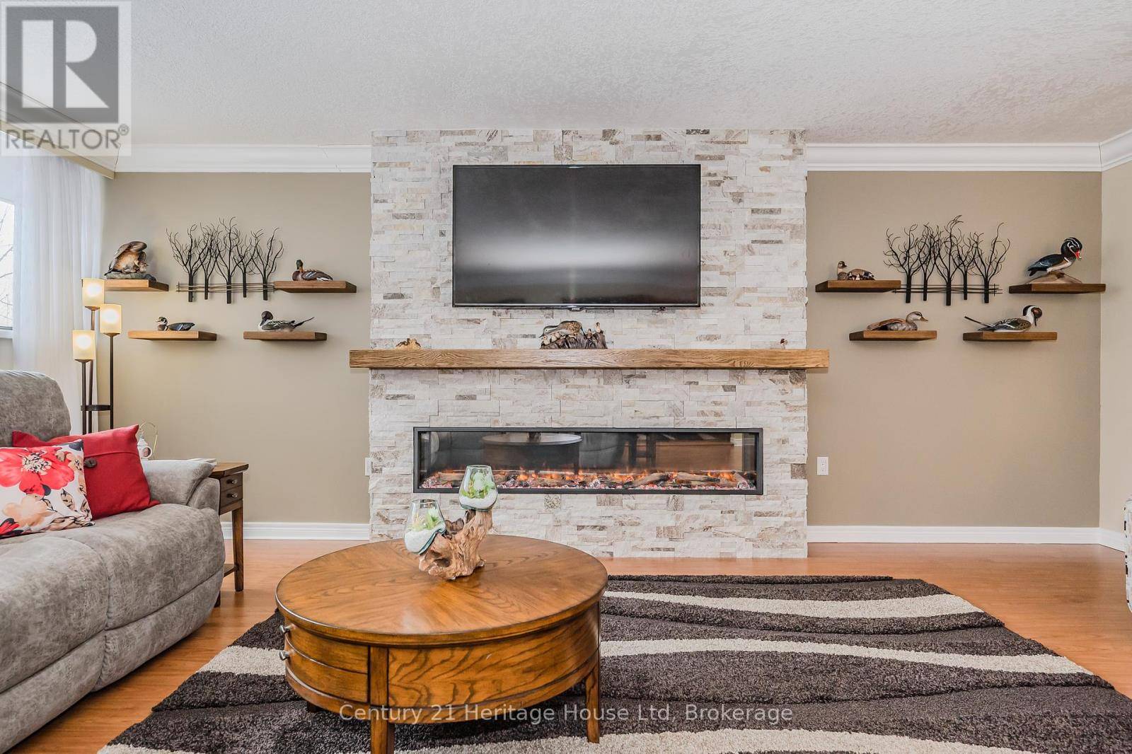 Guelph (willow West/sugarbush/west Acres), ON N1H7J6,93 Westwood RD #306