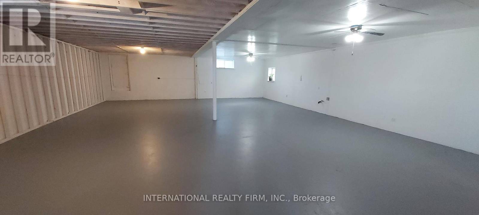 Hamilton (blakeley), ON L8M2A2,366 CUMBERLAND AVENUE