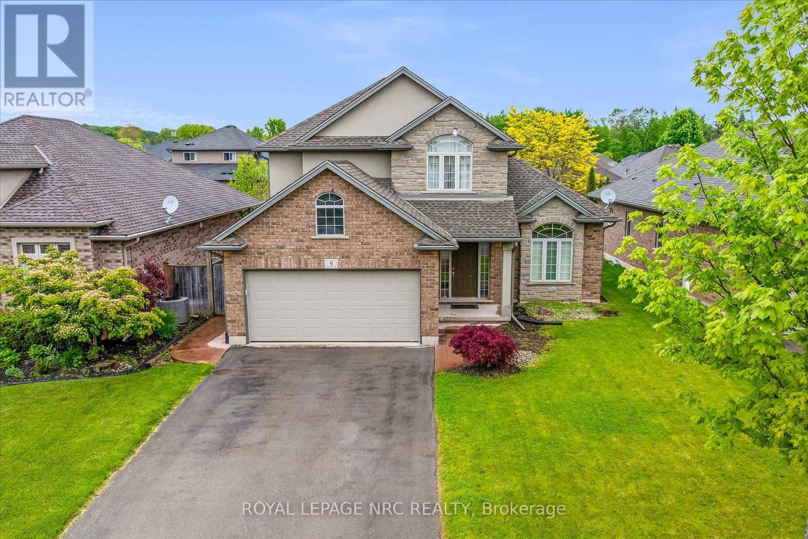 Pelham (fonthill), ON L0S1E4,9 COOPER COURT