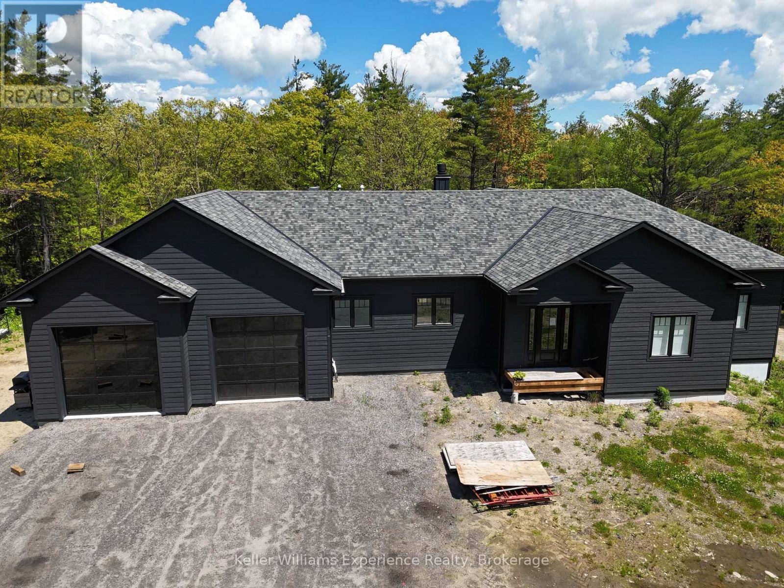 Muskoka Lakes (medora), ON P0C1H0,1052 BUCKEYE ROAD