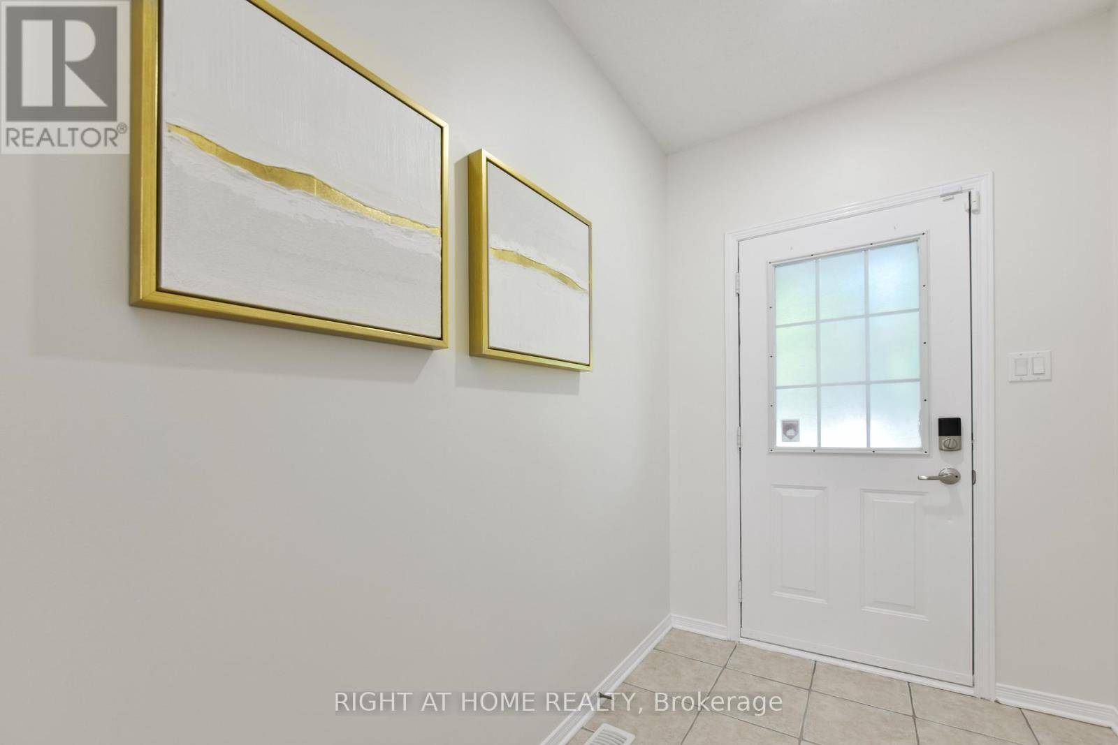 Ottawa, ON K2K3L8,205 GRAY CRESCENT
