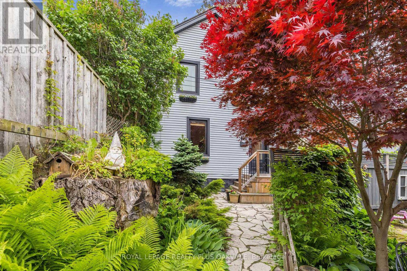 Hamilton (strathcona), ON L8R2Z1,73 PEARL STREET N