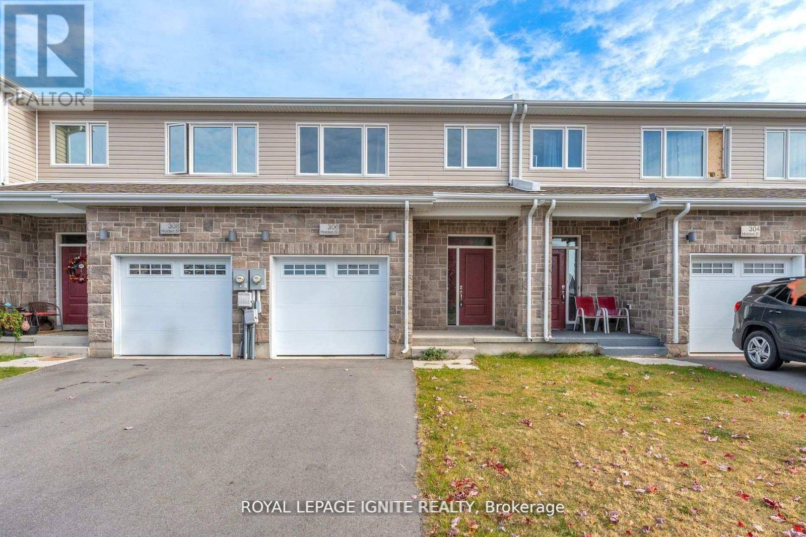Kingston (city Northwest), ON K7P0M3,306 HOLDEN STREET