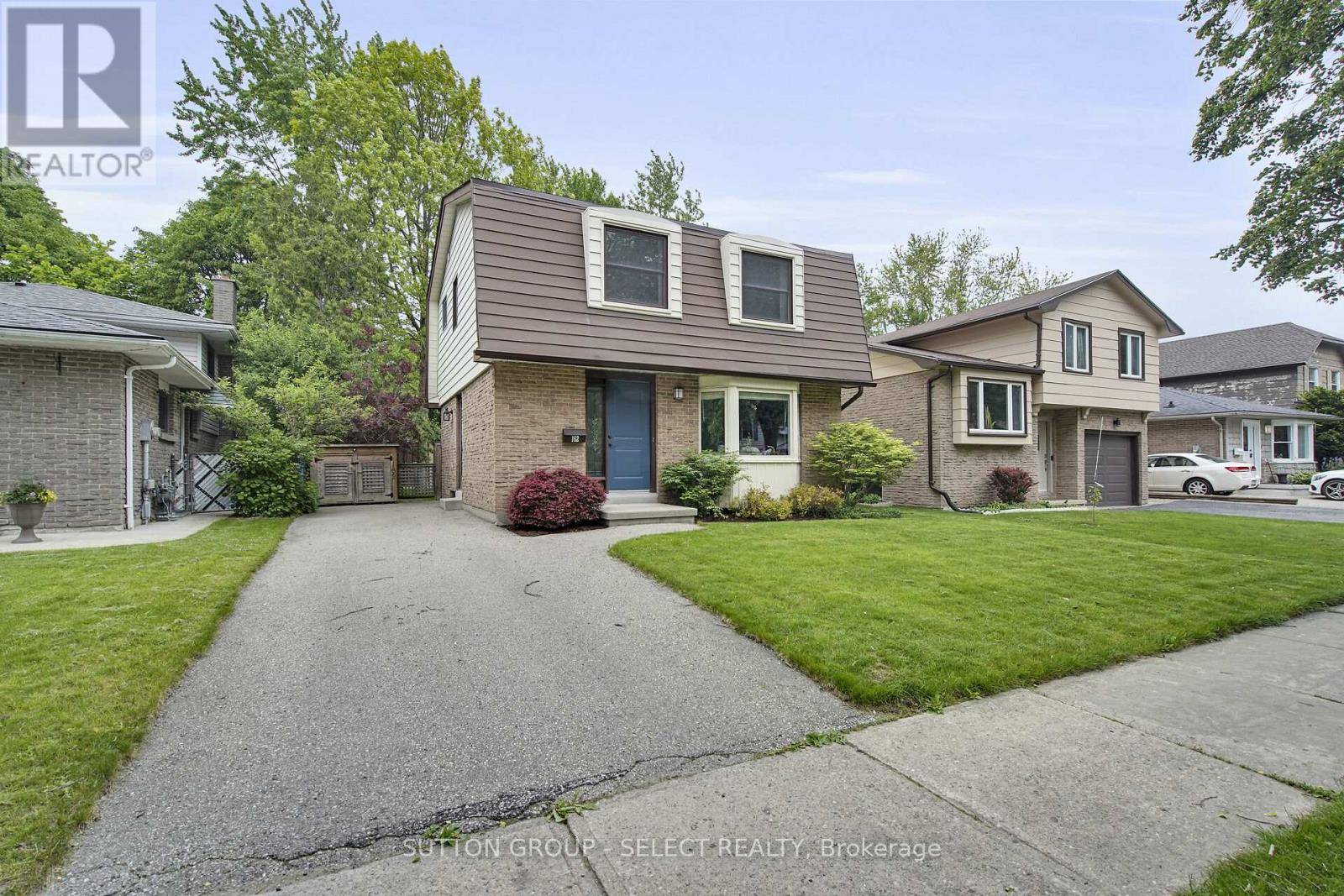 London South (south T), ON N5Z4H7,162 GLENROY CRESCENT