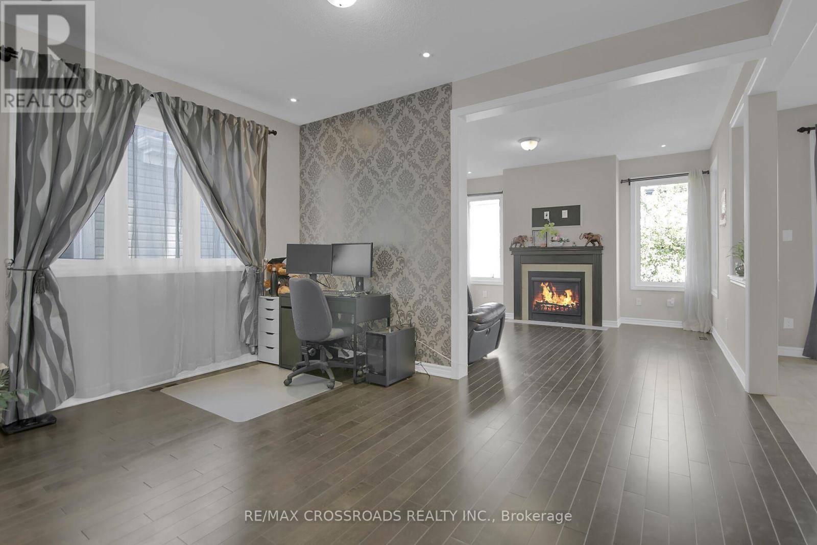Ottawa, ON K2J6C5,906 WHIMBREL WAY