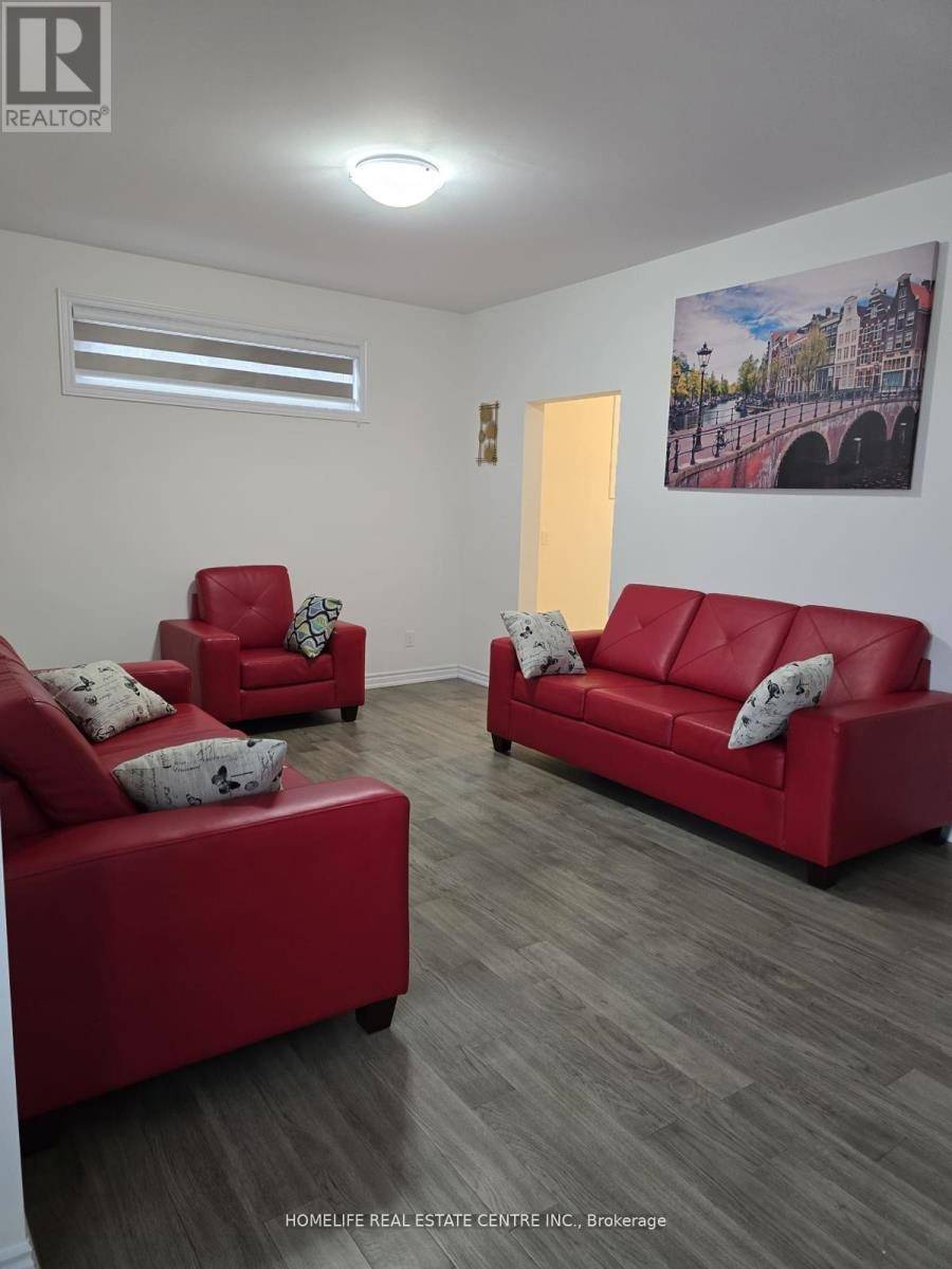 Niagara Falls (ascot), ON L2H3T9,8077 BROOKSIDE DRIVE