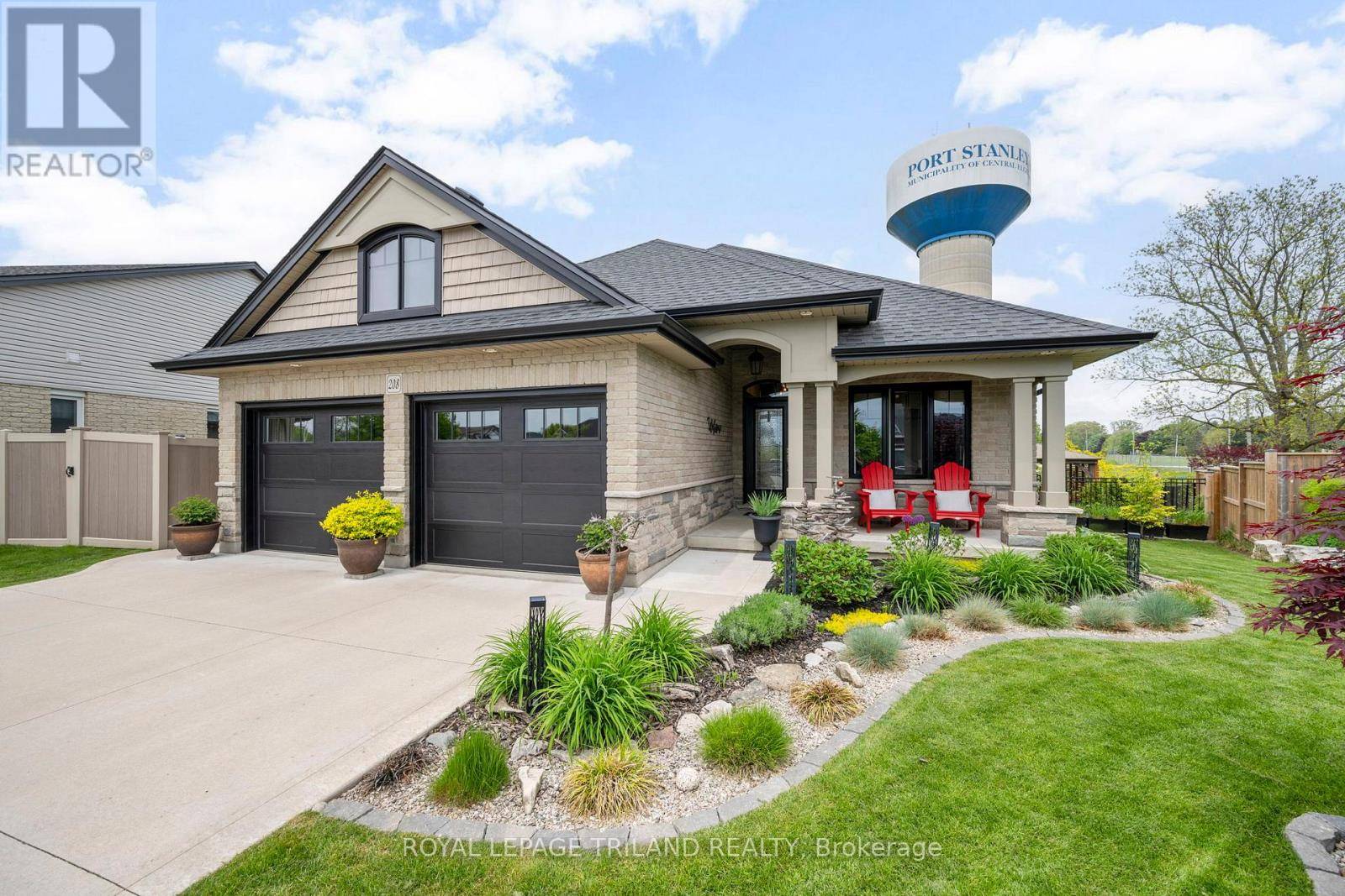 Central Elgin (port Stanley), ON N5L0A5,208 EMERY STREET