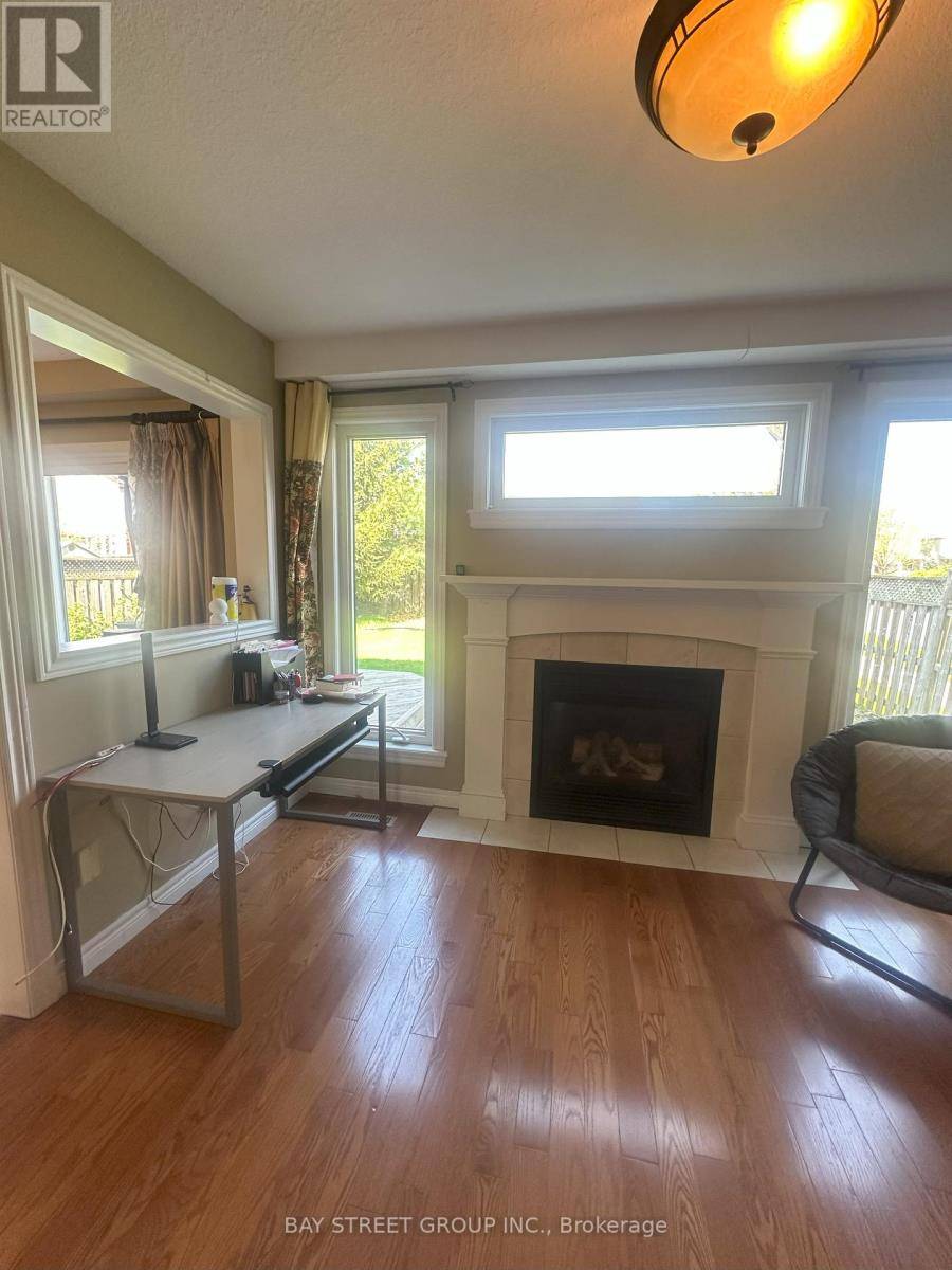 London North (north C), ON N5X4M2,1064 FOGERTY STREET