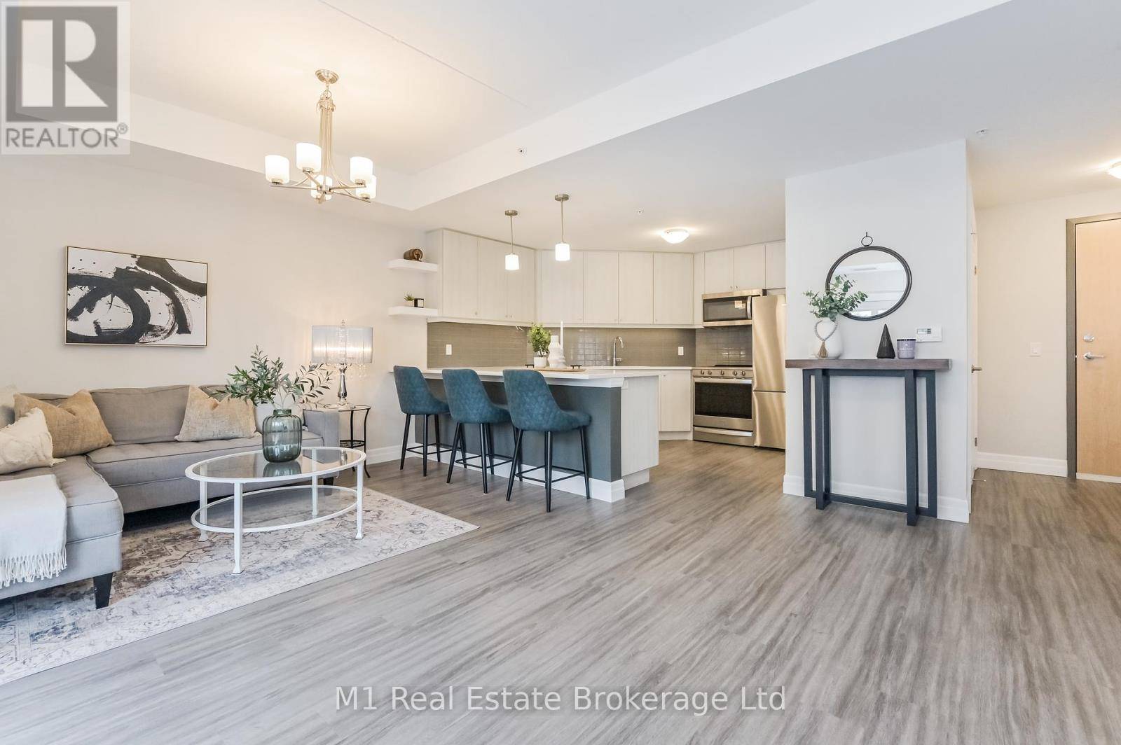 Centre Wellington (elora/salem), ON N0B1S0,19 Stumpf ST #101
