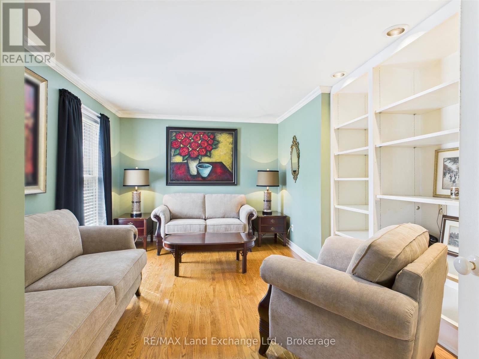Kincardine, ON N0G2T0,4 EASTWOOD CRESCENT