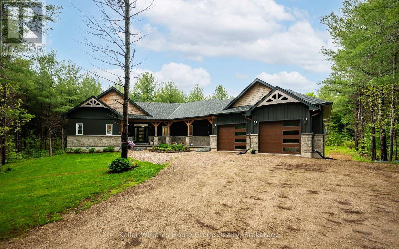 West Grey, ON N0G2L0,211721 BASELINE ROAD