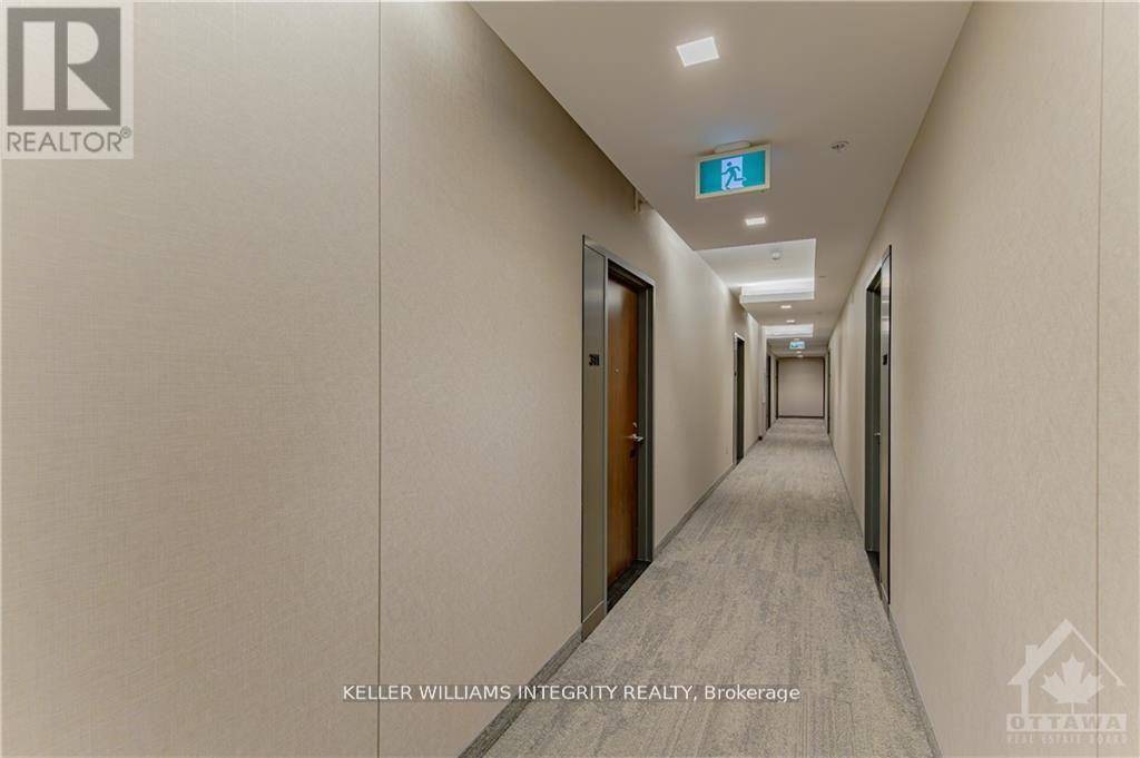 Ottawa, ON K1R6K8,320 Miwate Private ## 311