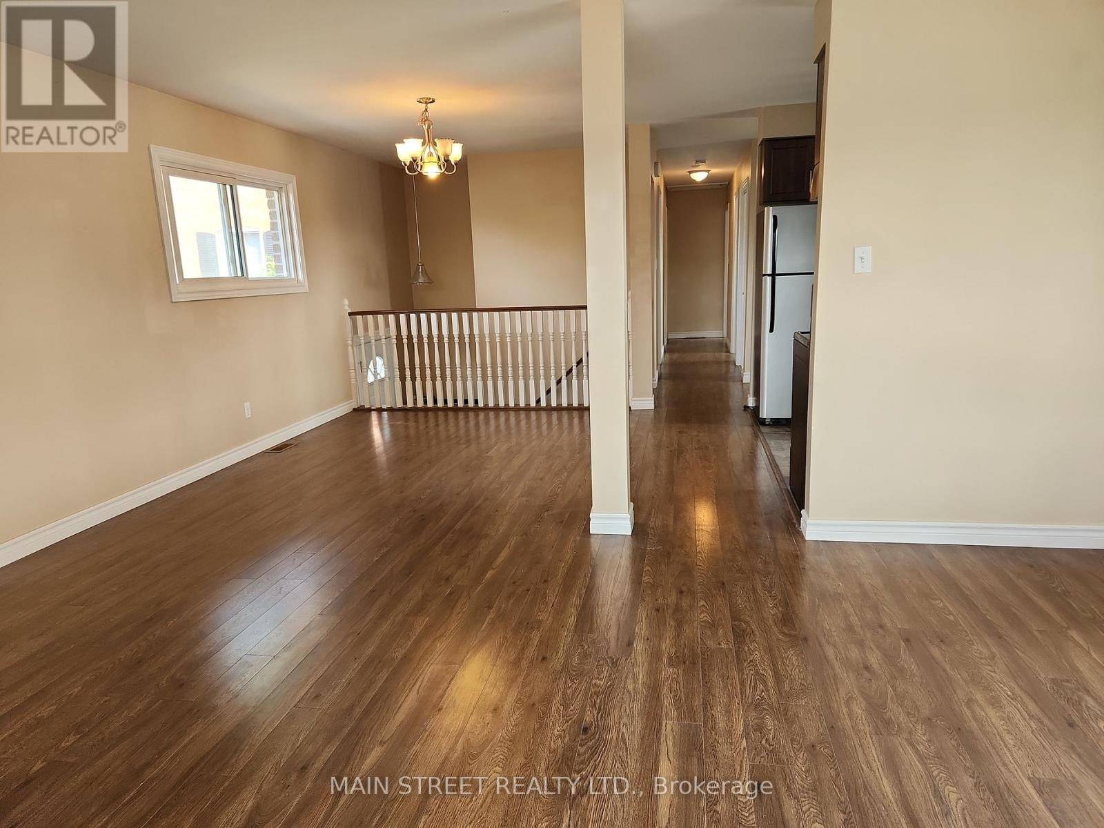 Belleville (belleville Ward), ON K8P2T7,28 PRINCE OF WALES DRIVE