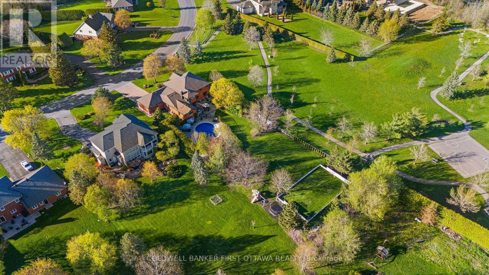 Ottawa, ON K4M1C3,1379 POTTER DRIVE