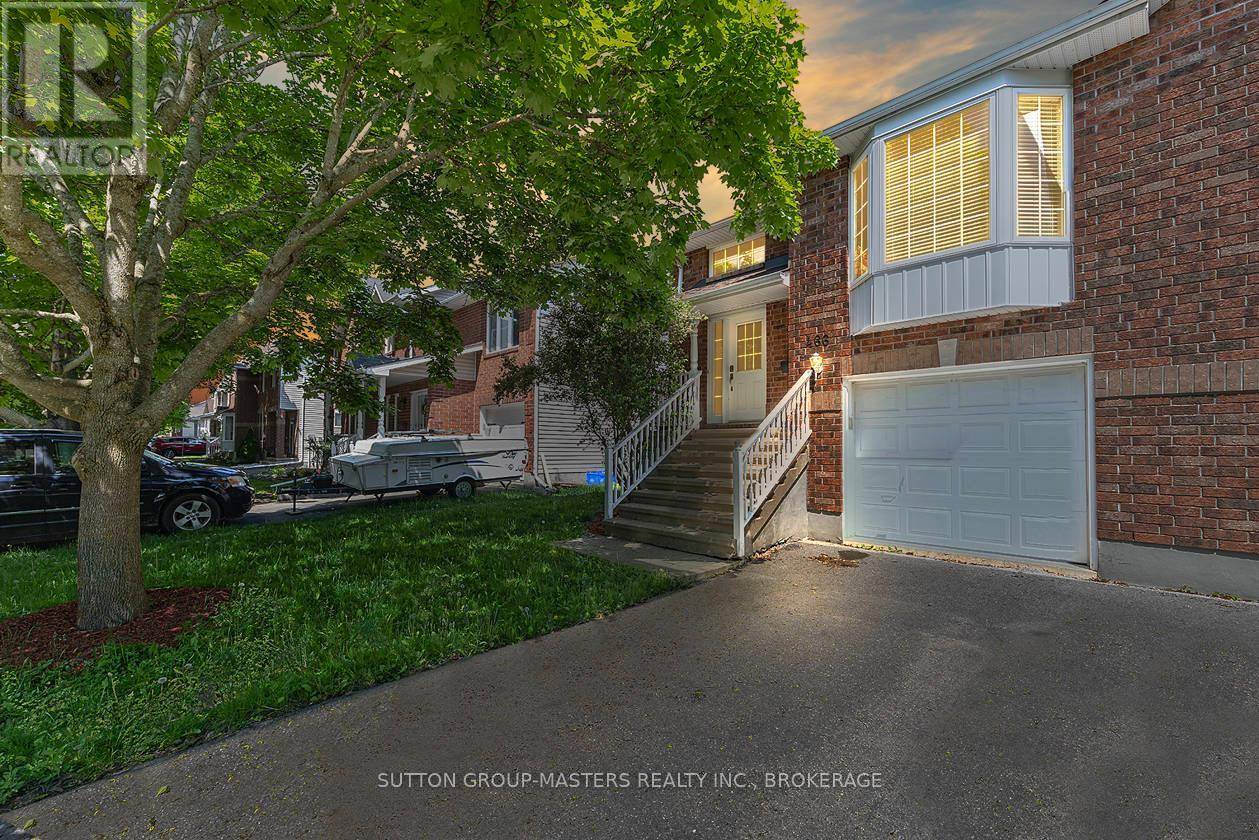 Kingston (kingston East (incl Barret Crt)), ON K7K7E4,466 FIELDSTONE DRIVE