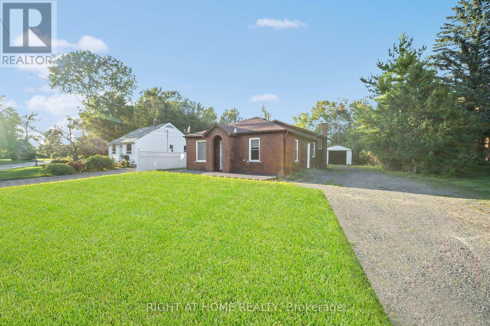 Belleville (belleville Ward), ON K8N4Z2,364 BRIDGE STREET W