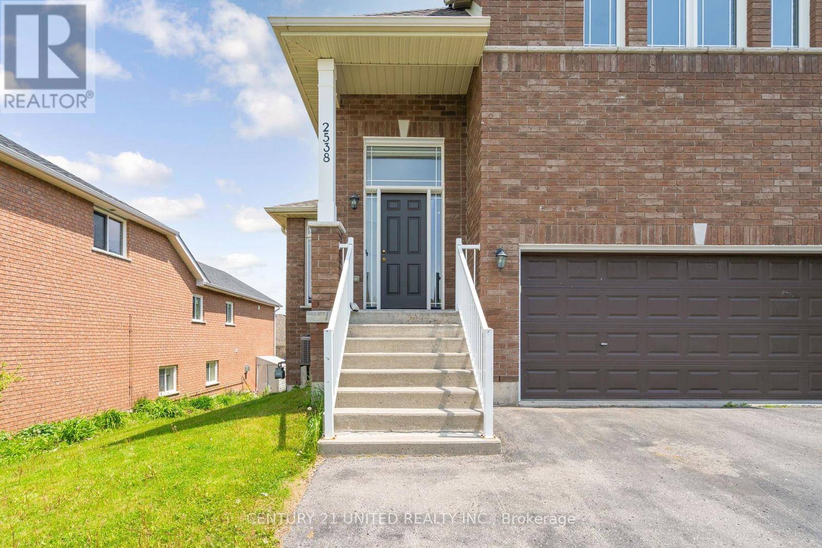 Peterborough West (north), ON K9K2T1,2538 DENURE DRIVE