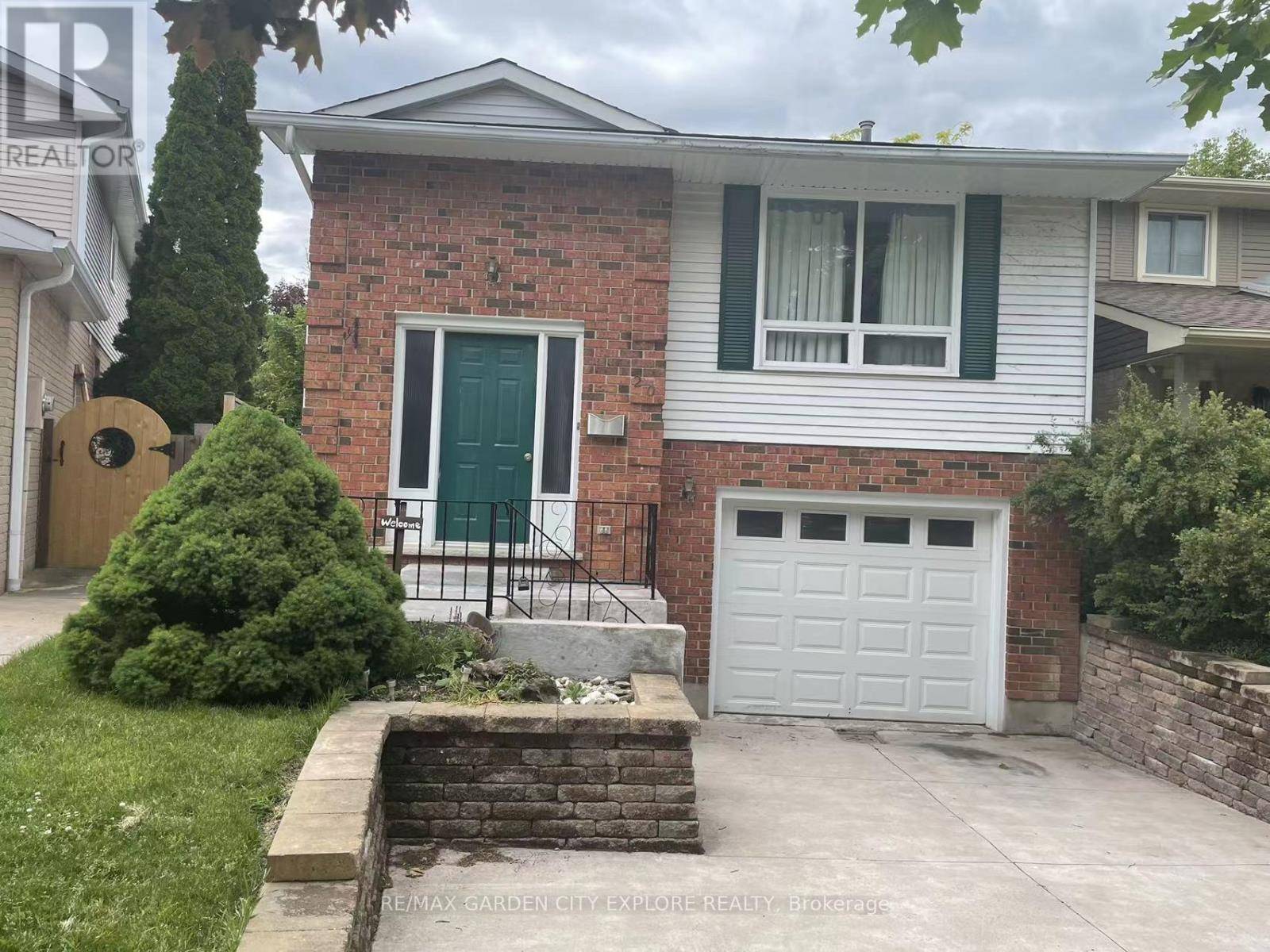 Thorold (confederation Heights), ON L2V4S7,20 NAPLES COURT