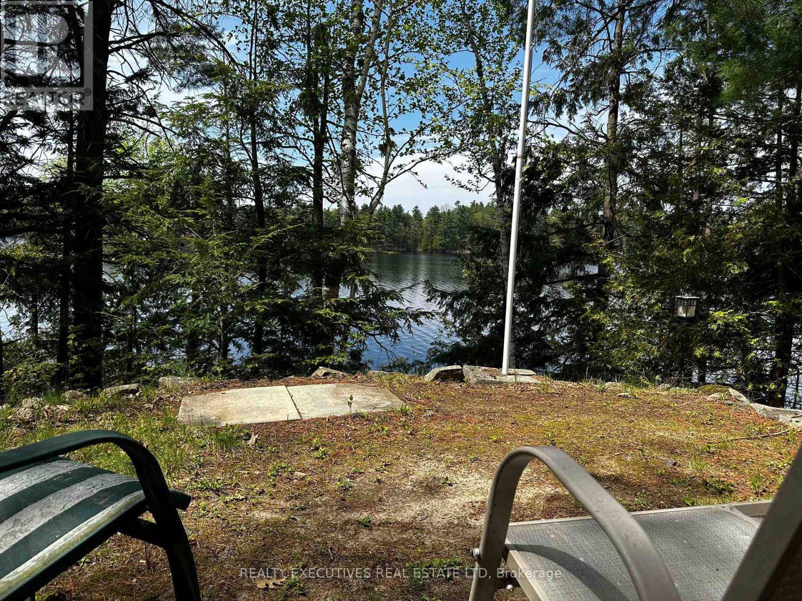 Tay Valley, ON K0H2B0,210 BIRCH BAY LANE S