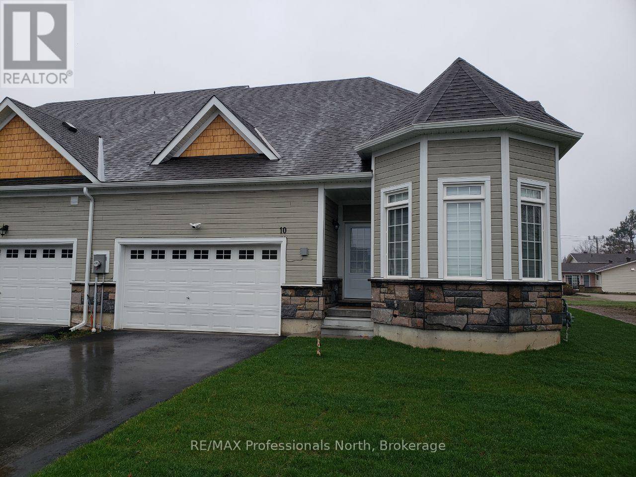 Bracebridge (monck (bracebridge)), ON P1L0B7,10 DURHAM ROAD