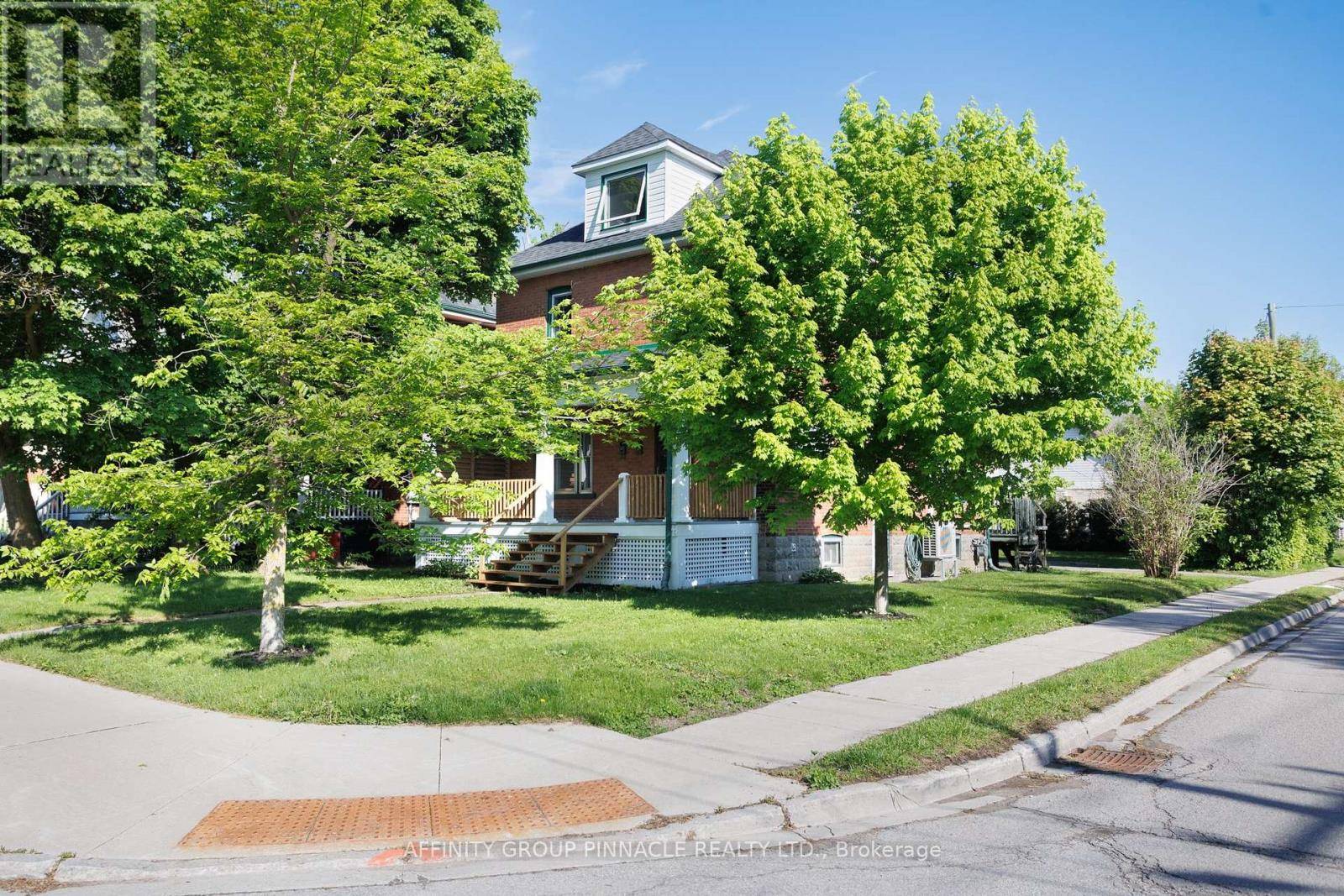 Kawartha Lakes (lindsay), ON K9V2T3,72 MELBOURNE STREET W