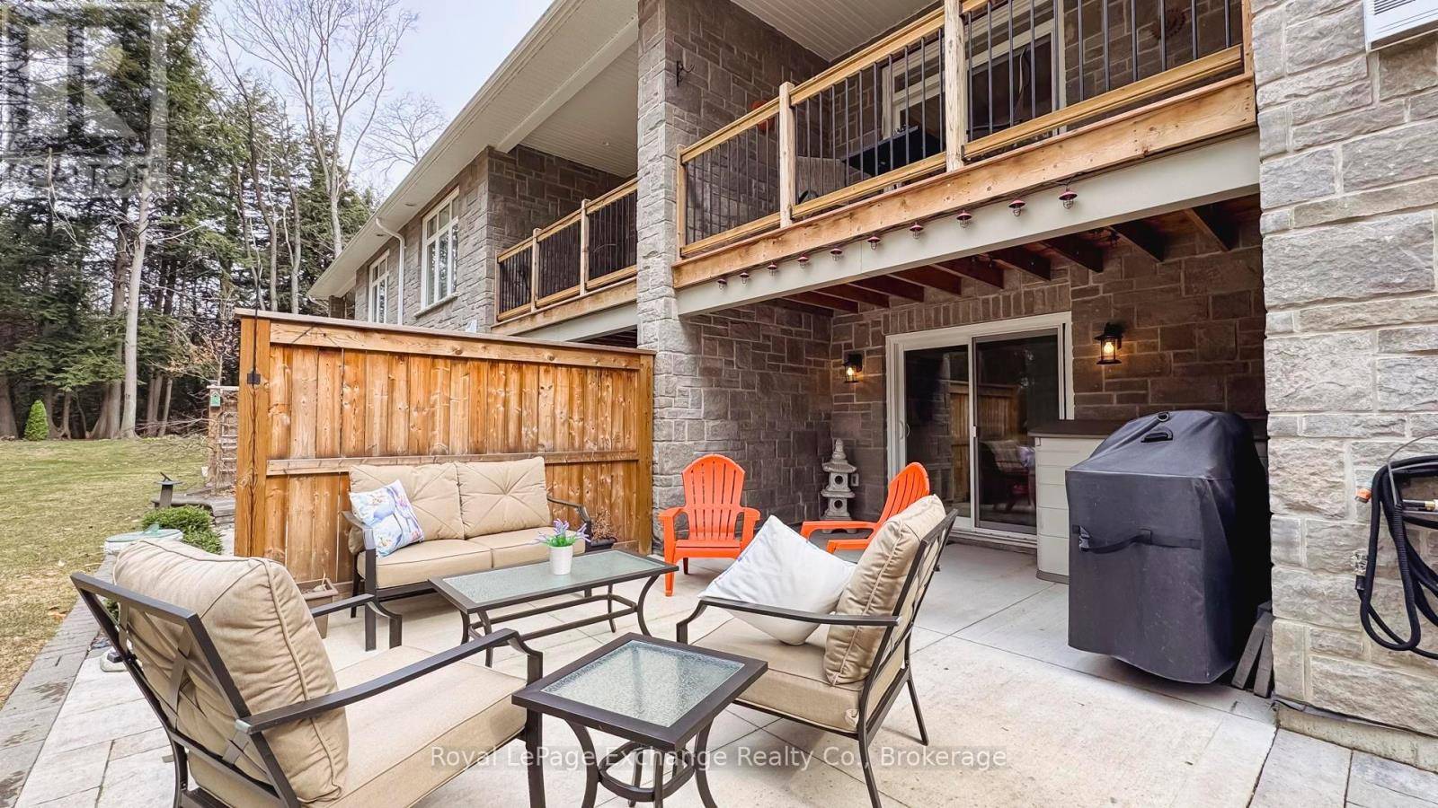 Kincardine, ON N2Z0G5,552 Durham ST #14