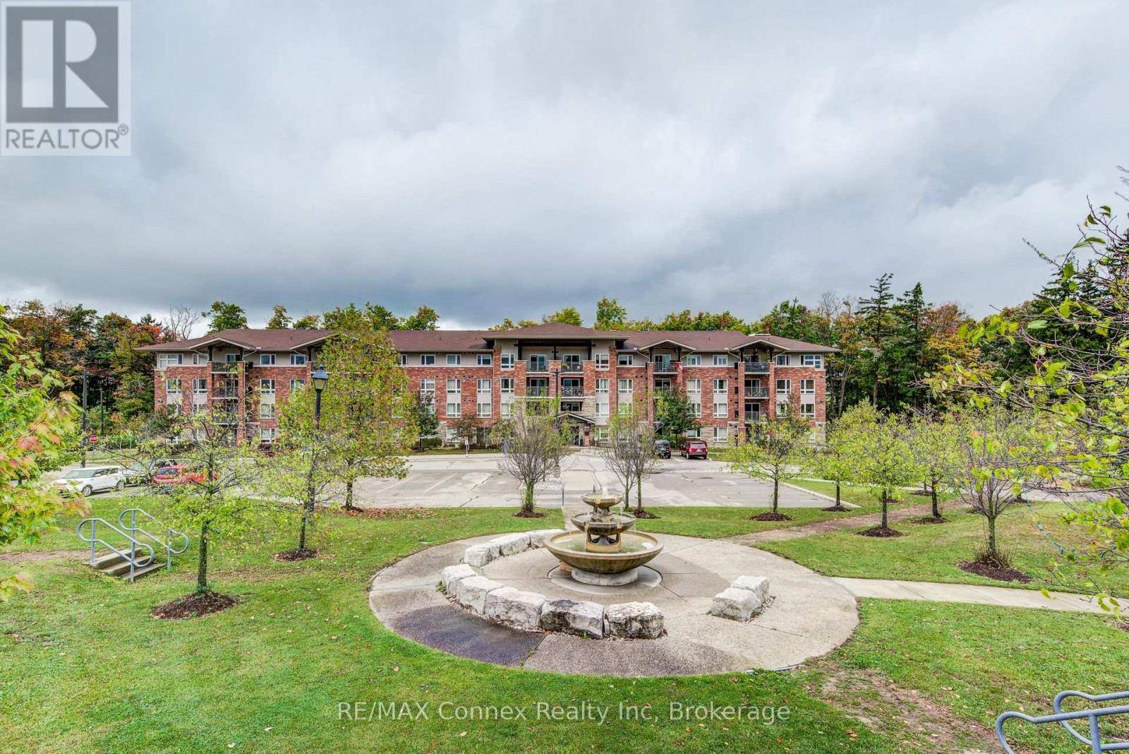 Centre Wellington (fergus), ON N1M0A8,625 St David ST South #412