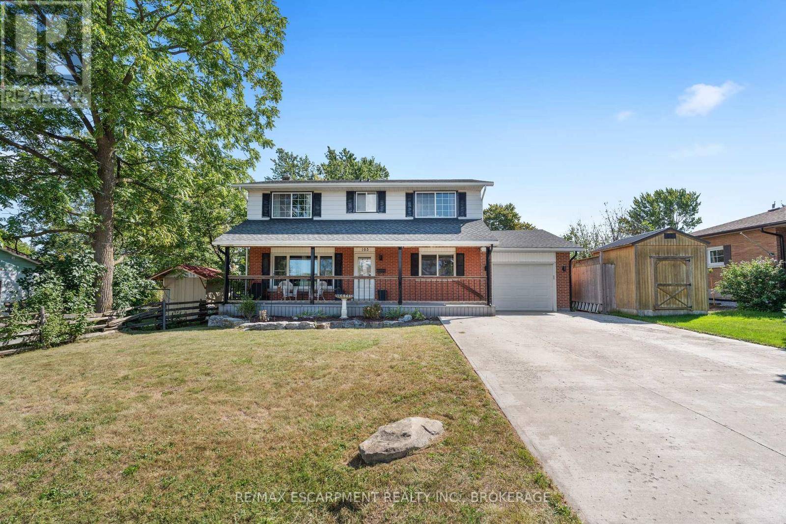 Fort Erie (central), ON L2A1Z9,163 CHAMPLAIN DRIVE