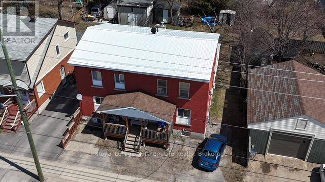 North Bay (central), ON P1B3N6,230-232 FIFTH AVENUE W