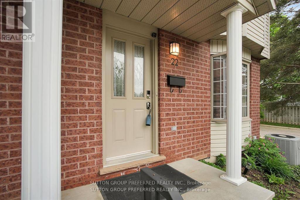 London East (east I), ON N5V4Y4,166 BONAVENTURE DR #22