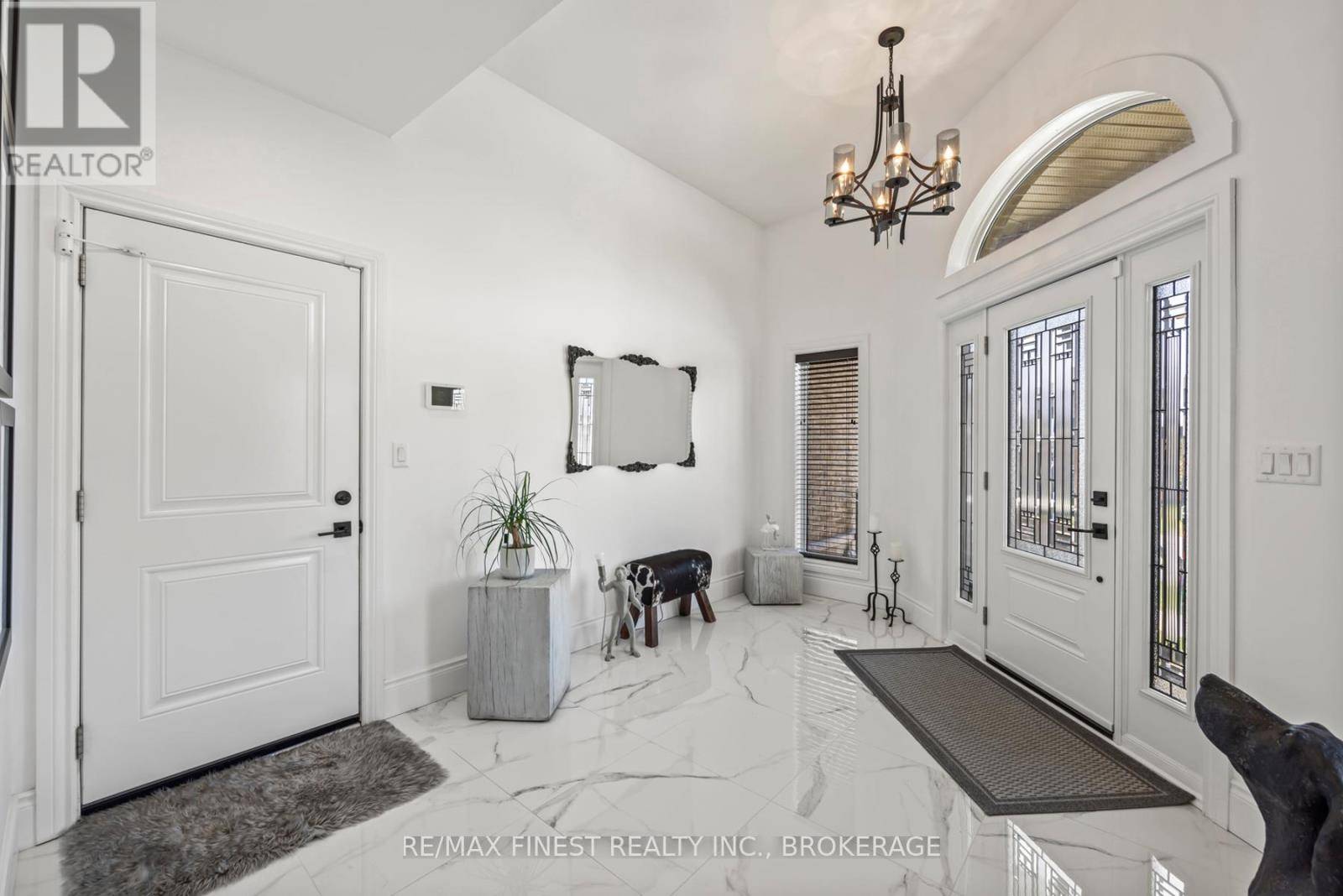 Kingston (city Northwest), ON K7P0B2,876 ROSHAN DRIVE