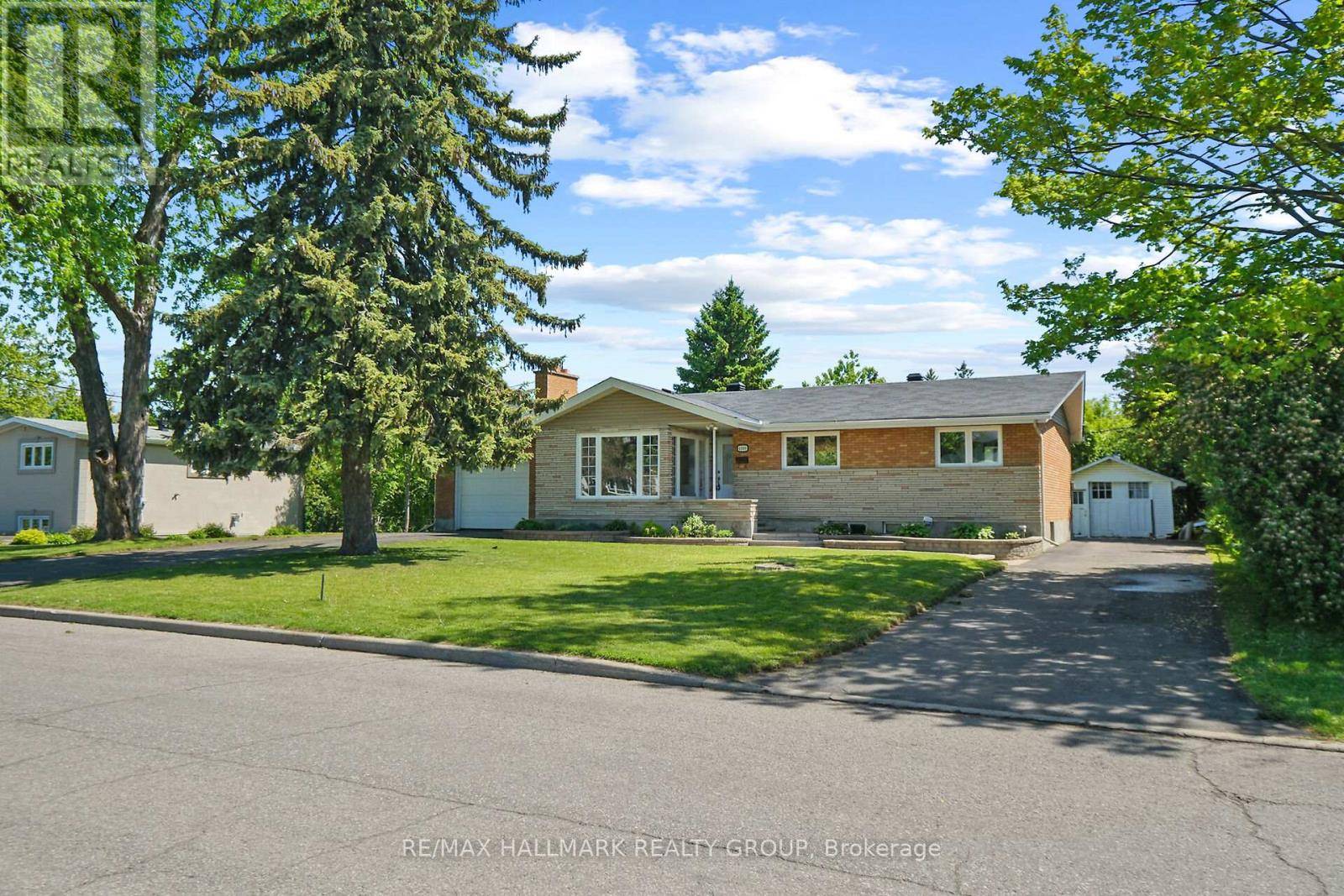 Ottawa, ON K1B3L4,1399 AURELE STREET