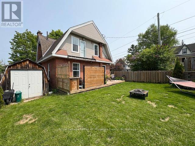 Huntsville (chaffey), ON P1H1V6,15 LORNE STREET S