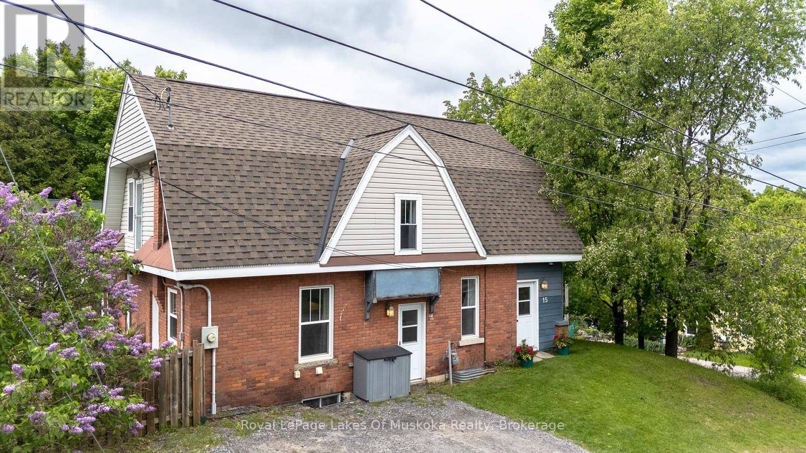 Huntsville (chaffey), ON P1H1V6,15 LORNE STREET S