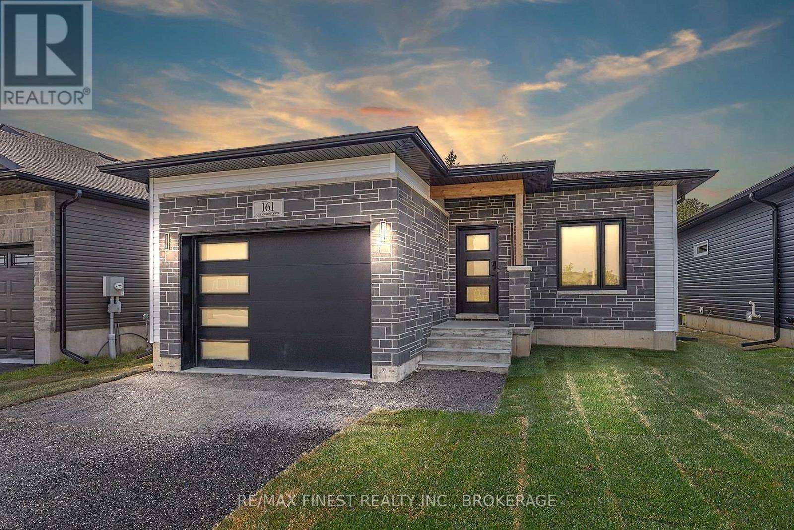 Loyalist (lennox And Addington - South), ON K0K2H0,161 CREIGHTON DRIVE