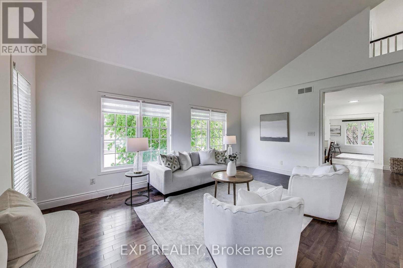 Waterloo, ON N2K4M7,570 NEW BEDFORD DRIVE