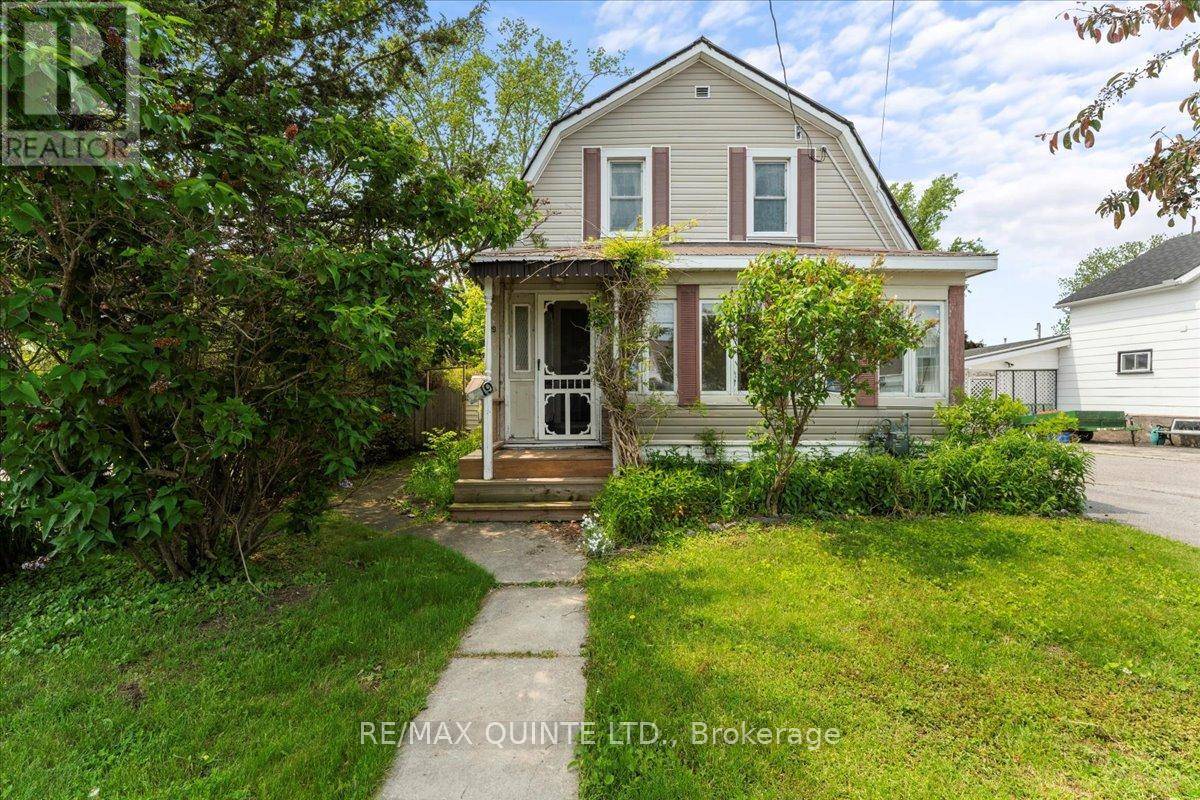 Prince Edward County (picton Ward), ON K0K2T0,19 BROAD STREET