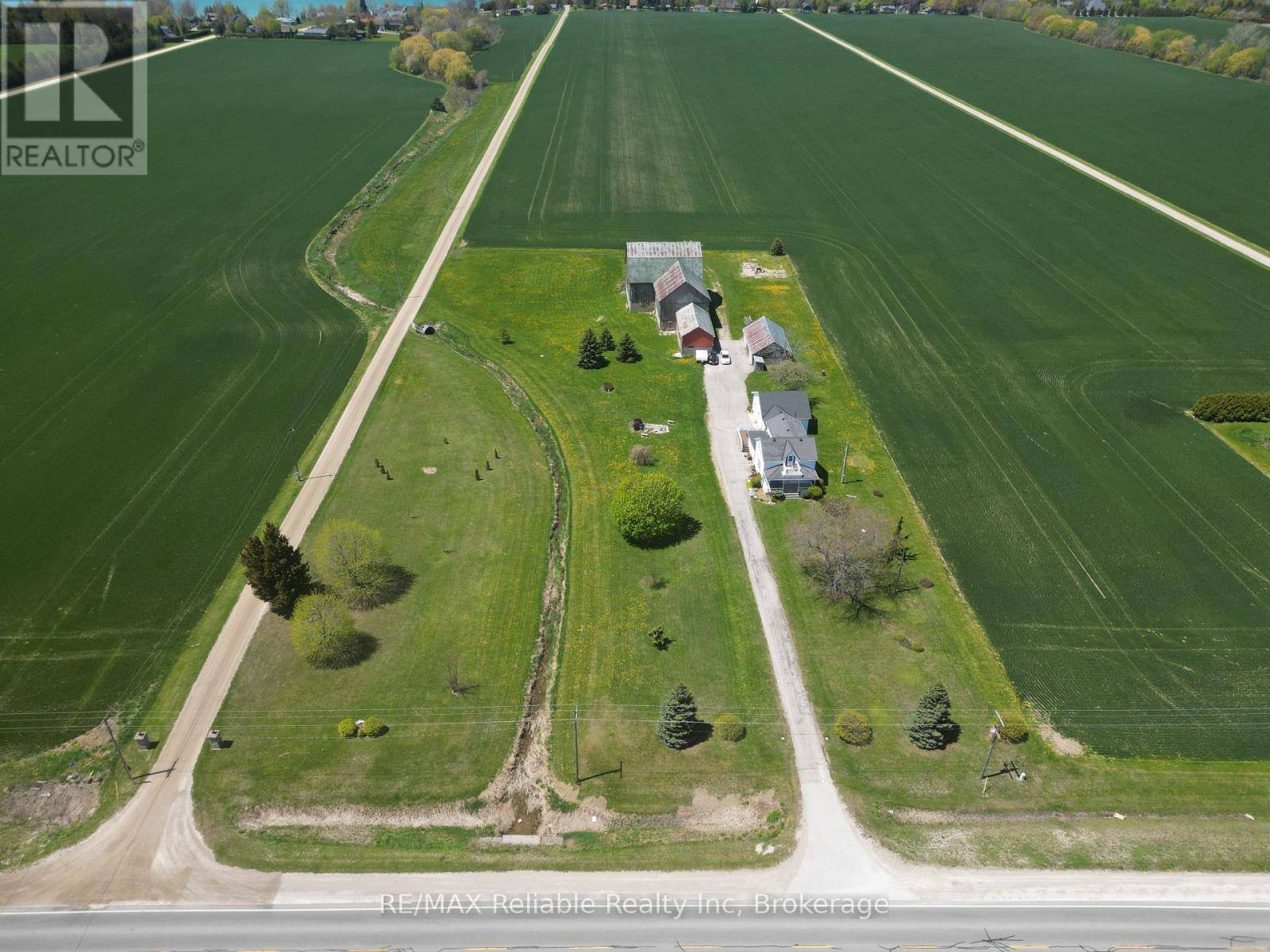 Bluewater (hay), ON N0M2T0,73053 BLUEWATER HIGHWAY
