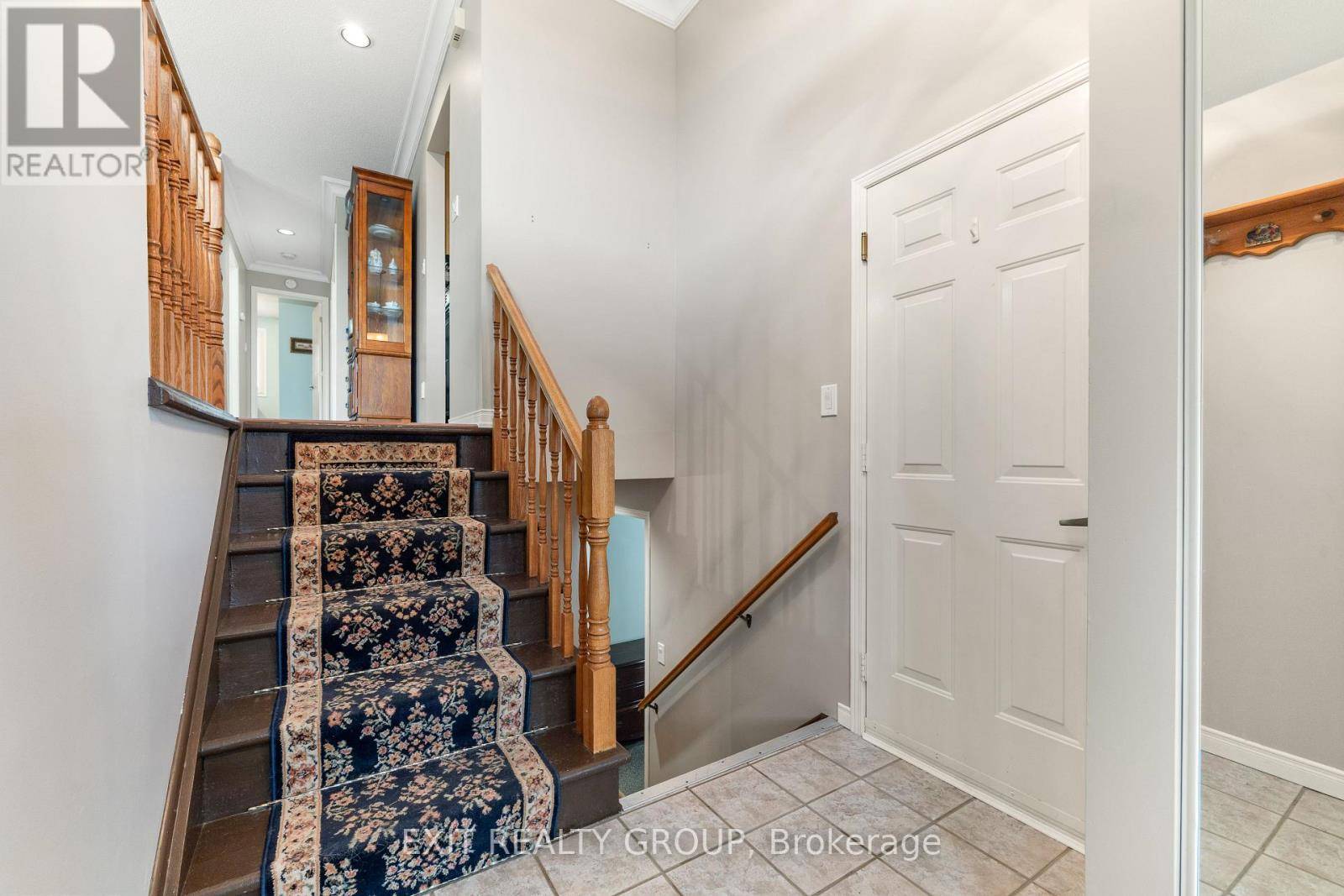 Quinte West (sidney Ward), ON K8V6M8,44 BLEEKER AVENUE
