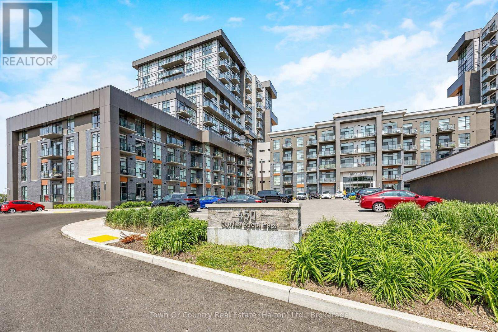 Hamilton (waterdown), ON L8B1Z2,450 Dundas ST East #324