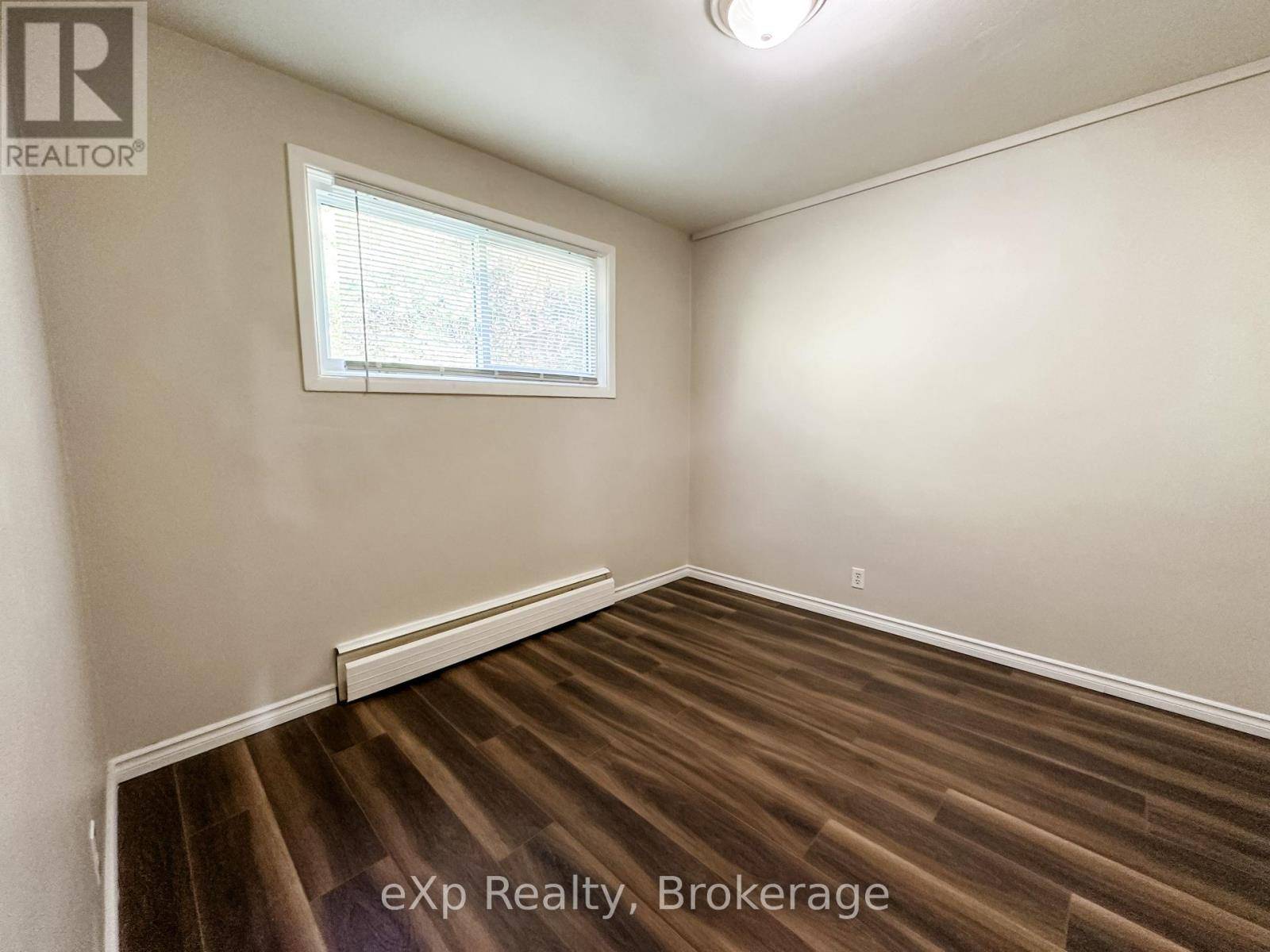 London East (east H), ON N5W4M9,308 Kiwanis Park DR #6