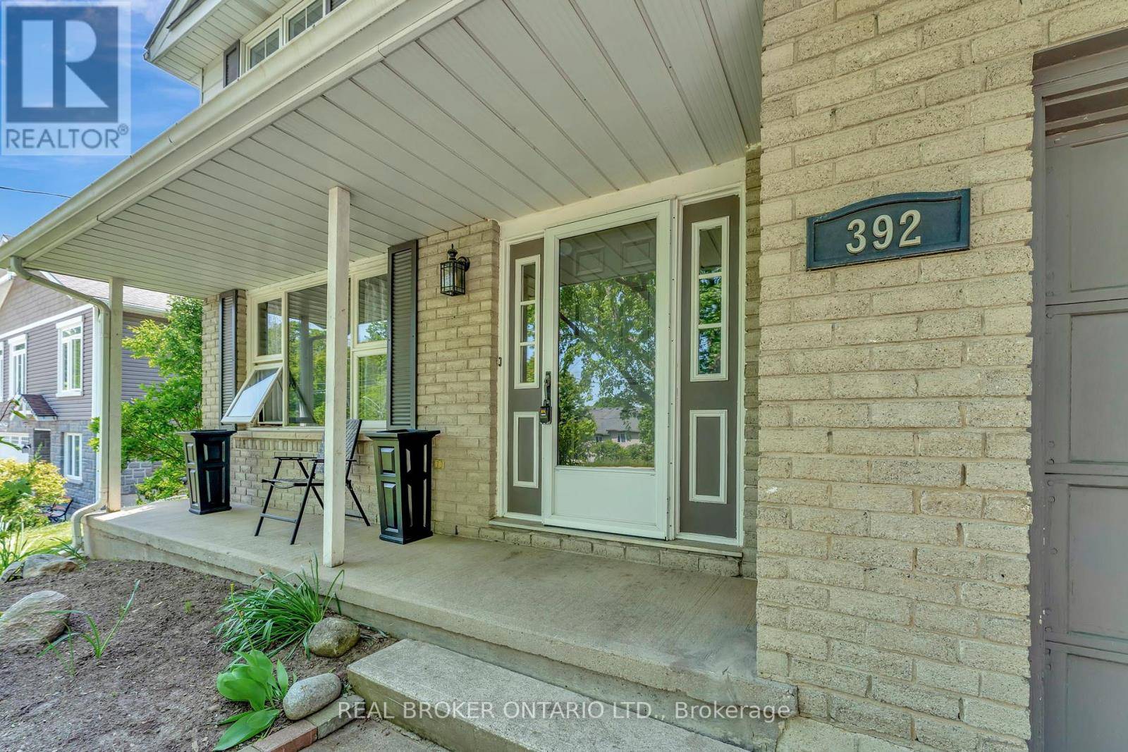 Woodstock (woodstock - South), ON N4S7V6,392 MILL STREET