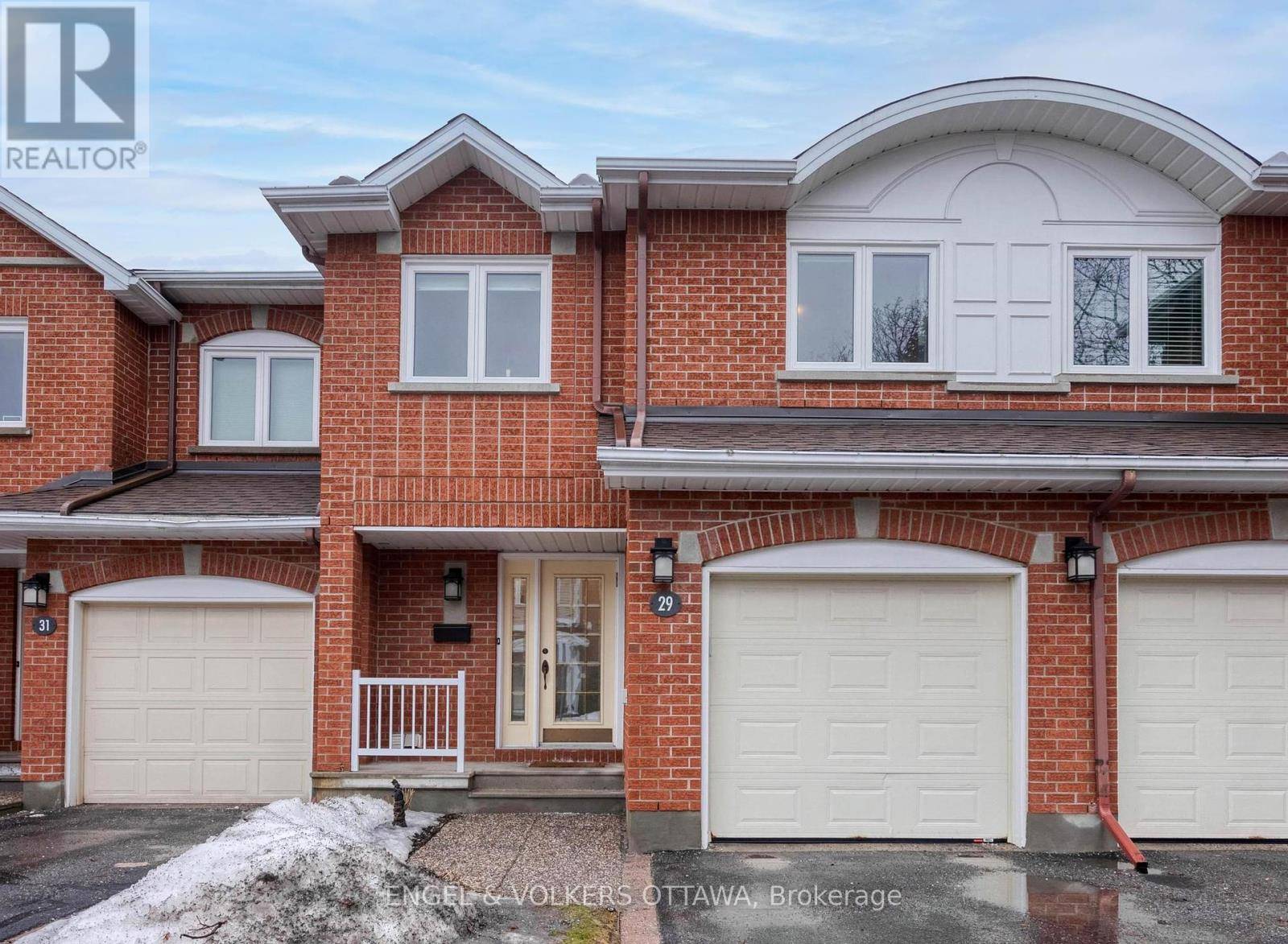 Ottawa, ON K2G5X1,29 GRANDCOURT DRIVE